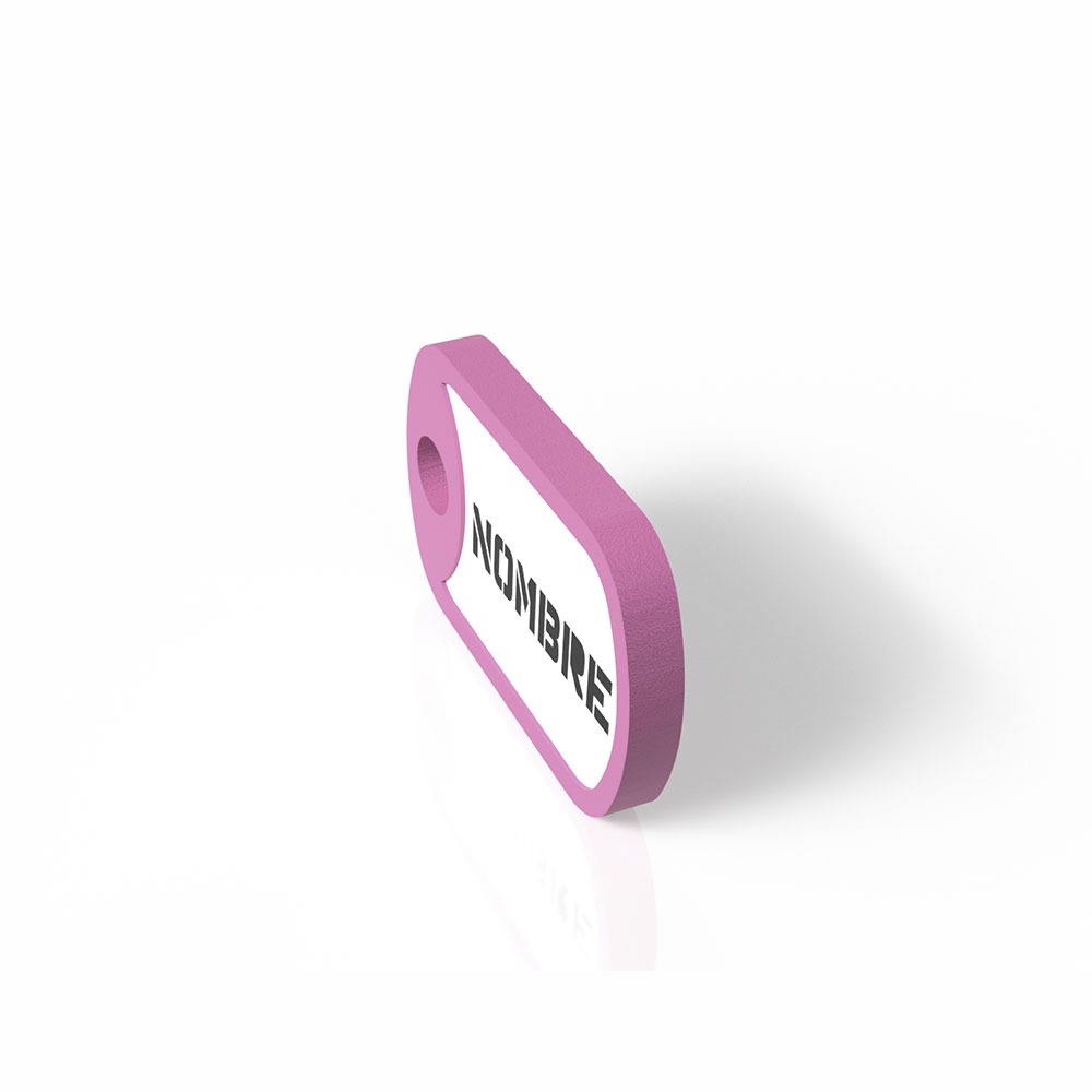 Chapita con forma militar rosa chicle 2 Mira Que Guau! Vista frontal de la chapita militar en color rosa chicle.